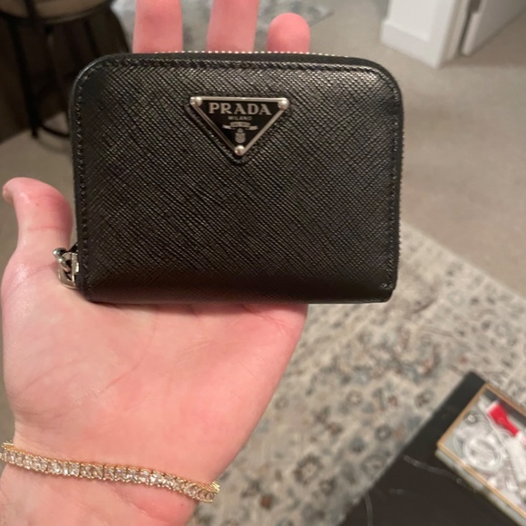 Prada card holdar - Picture 2 of 5